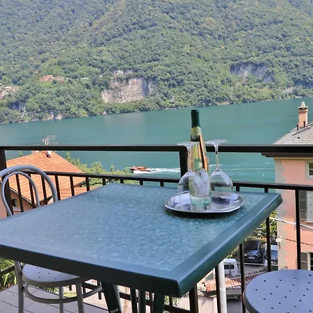 Appartamenti La Porta Sul Lago Laglio Exterior photo