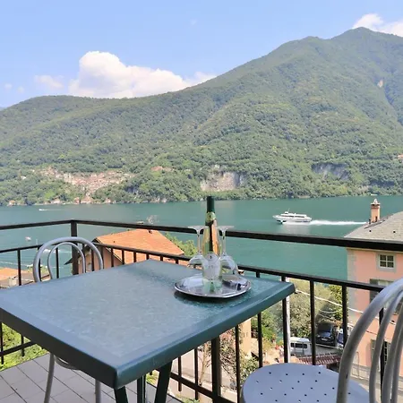 Appartamenti La Porta Sul Lago Laglio Exterior photo
